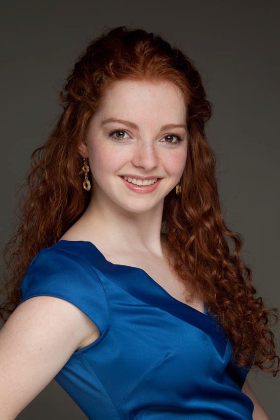 <b>Kelly Singer</b>, Metropolitan Opera National Council Auditions - Kelly-Singer-2016-color-headshot